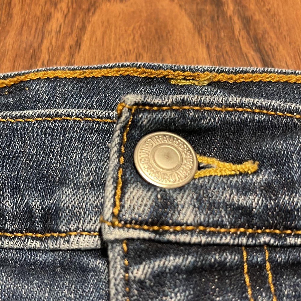 Levi’s • Denim • Shorts • - Picture 3 of 6